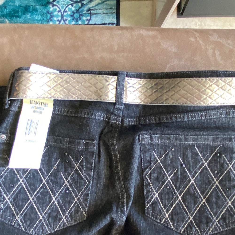NWT Jeanstar 8